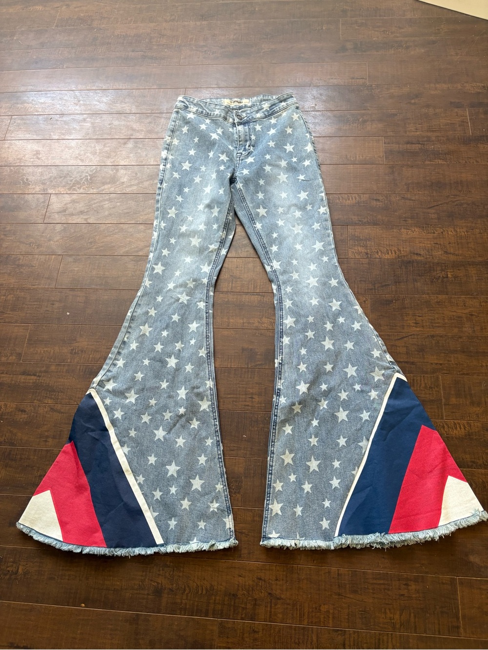 Rock n Roll Americana Star print denim bell bottom jeans - Picture 5 of 13
